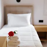 מלון דירות Santos Holidays 3*