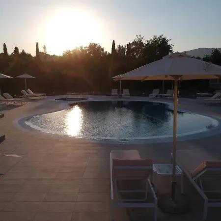 Aparthotel Santos Holidays 3*