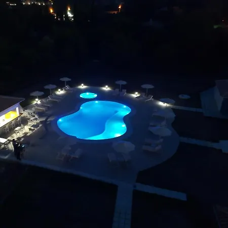 Apartahotel Santos Holidays 3*